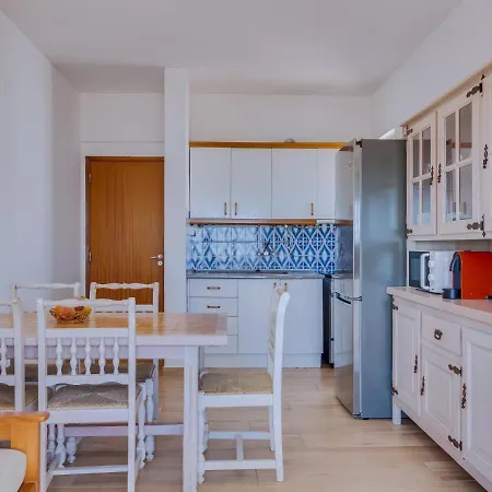 Al - Sunset Beachfront Apartment *