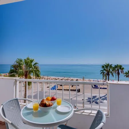 Al - Sunset Beachfront *
